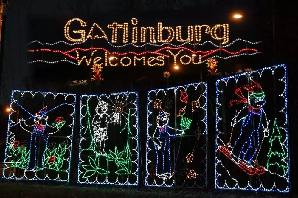 Soak Up the Holiday Atmosphere on the Gatlinburg Winter Magic Trolley