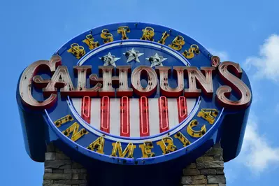 calhoun's in pigeon forge parkway