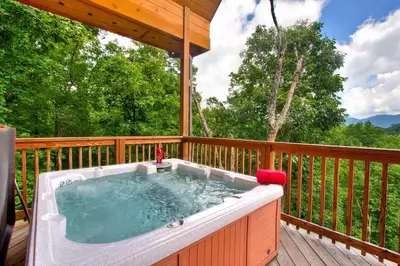 hot tub at smoky mountain cabin