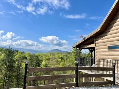 CABIN ON THE ROCKS